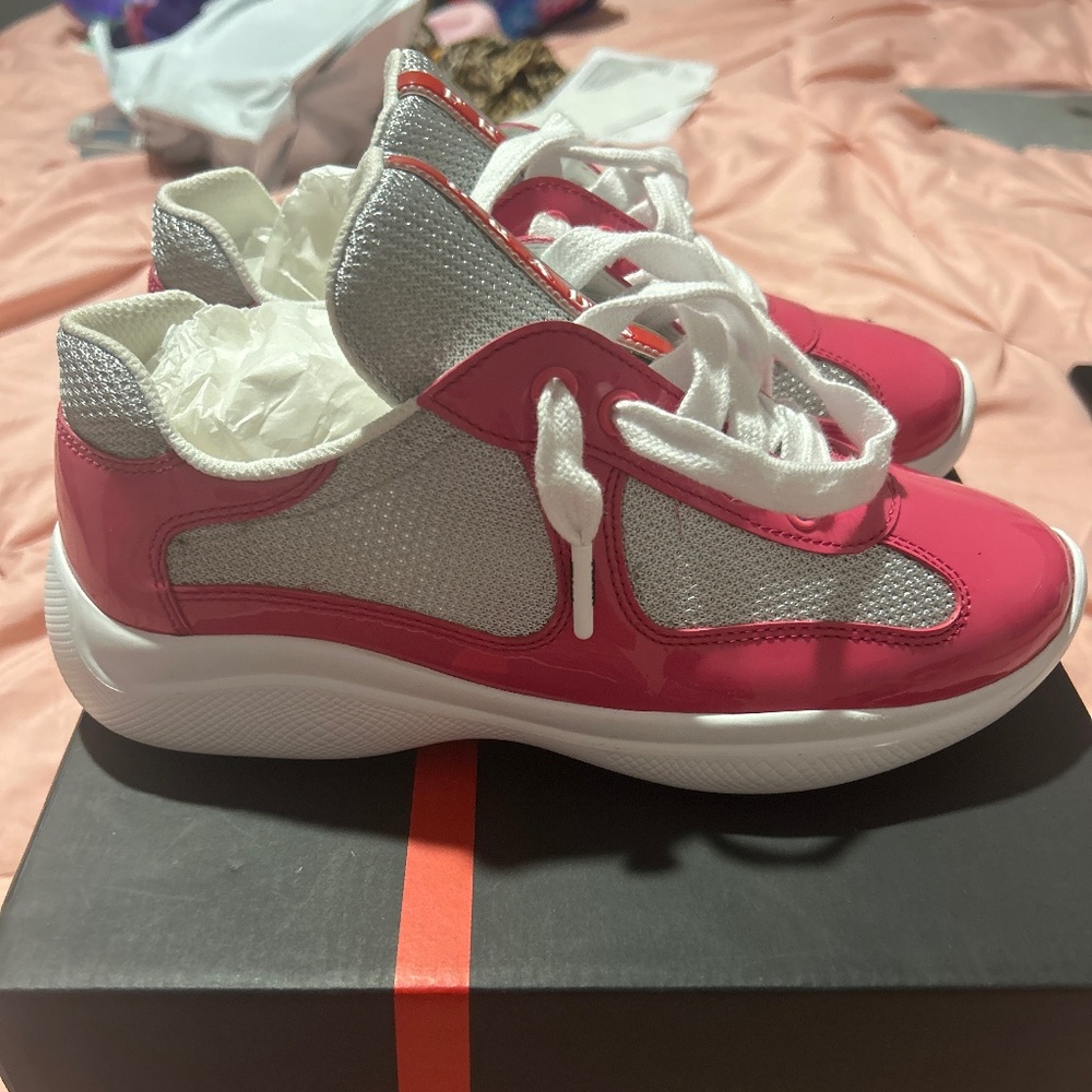 Woman Prada Shoes - Picture 2 of 3